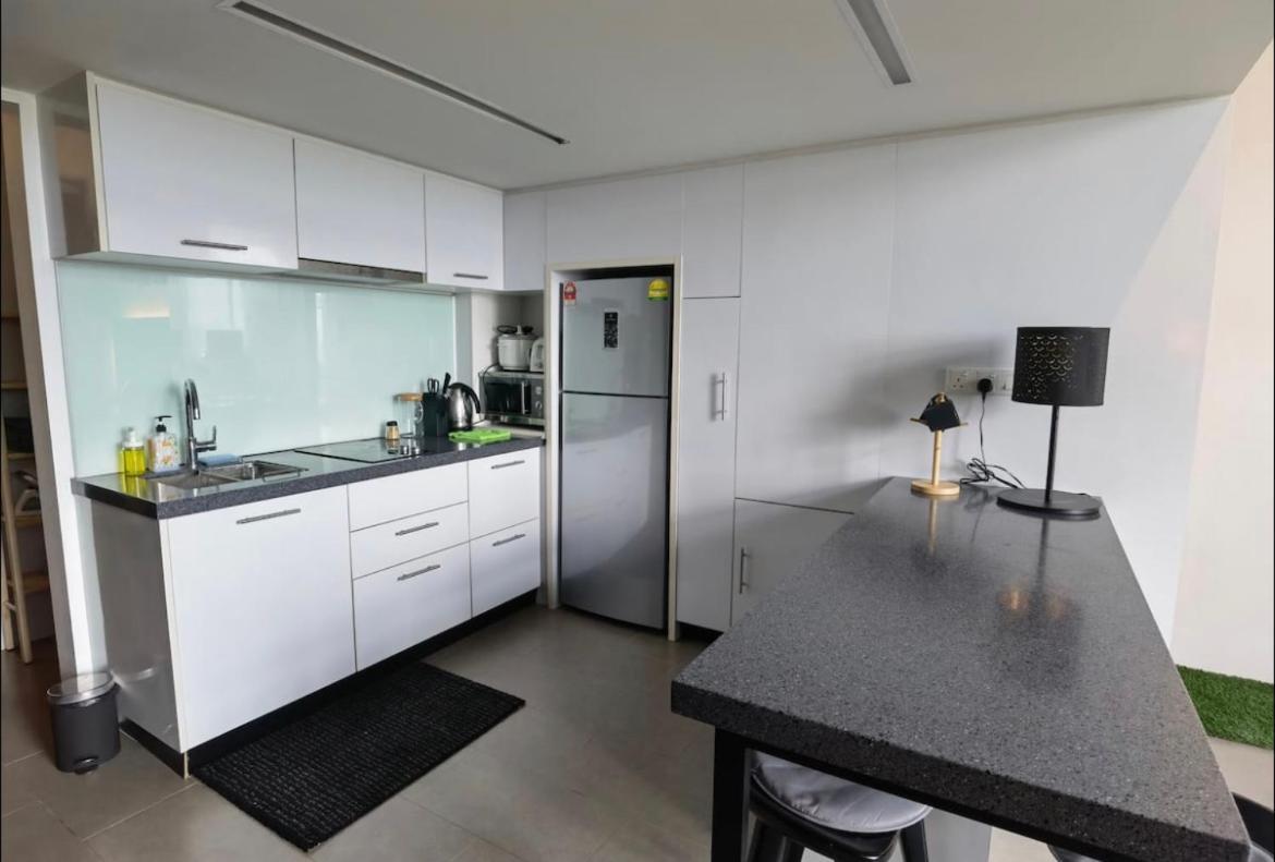 Kl Sentral Serviced Apartment - The Establishment Kl Sentral By Loop Suites Kuala Lumpur Extérieur photo